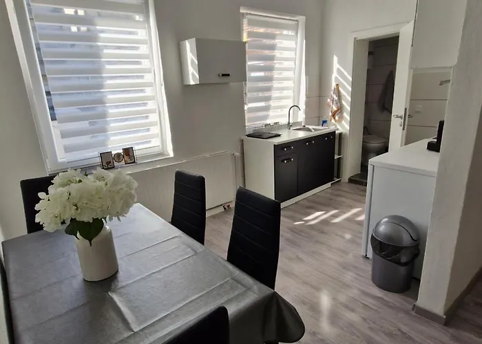 Central Apartment Krefeld